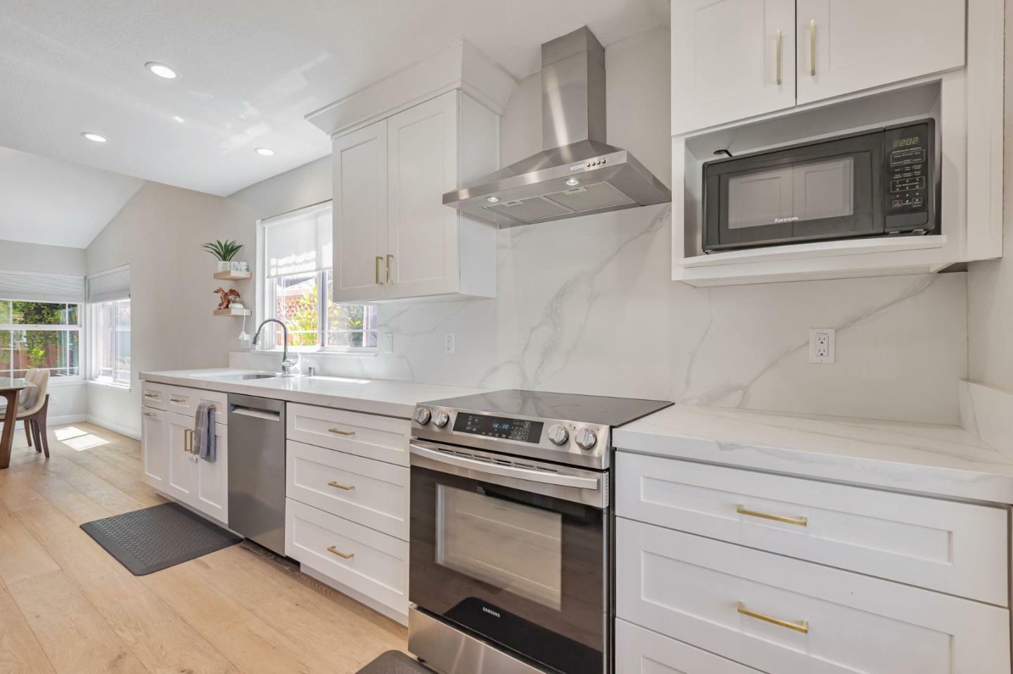 Property Photo: 2542 Buckhill Court CA 95148