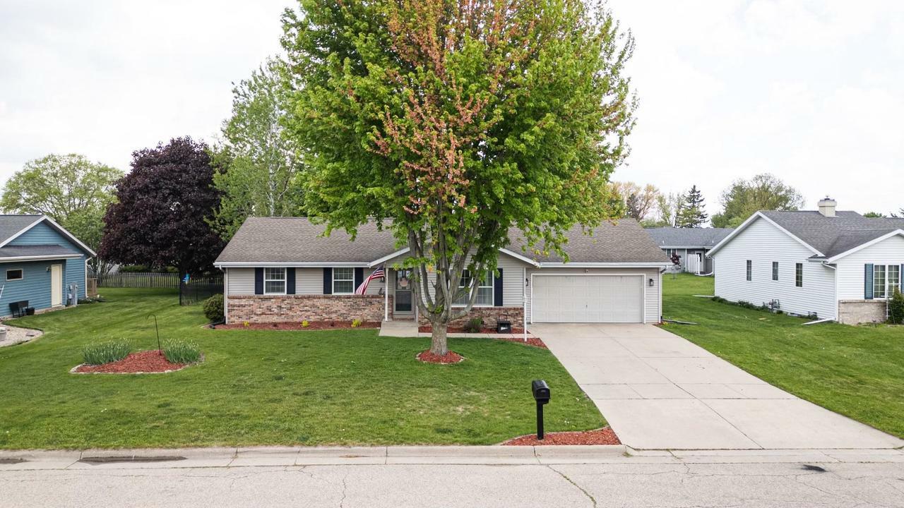 4523 Oldwyck Drive  Janesville WI 53546 photo