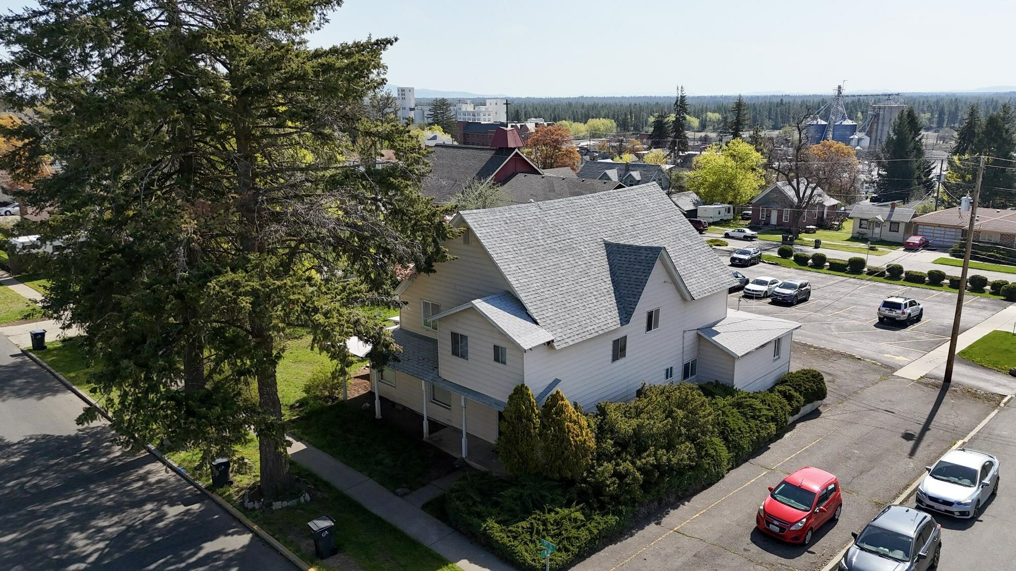 Property Photo: 201 5th St WA 99004