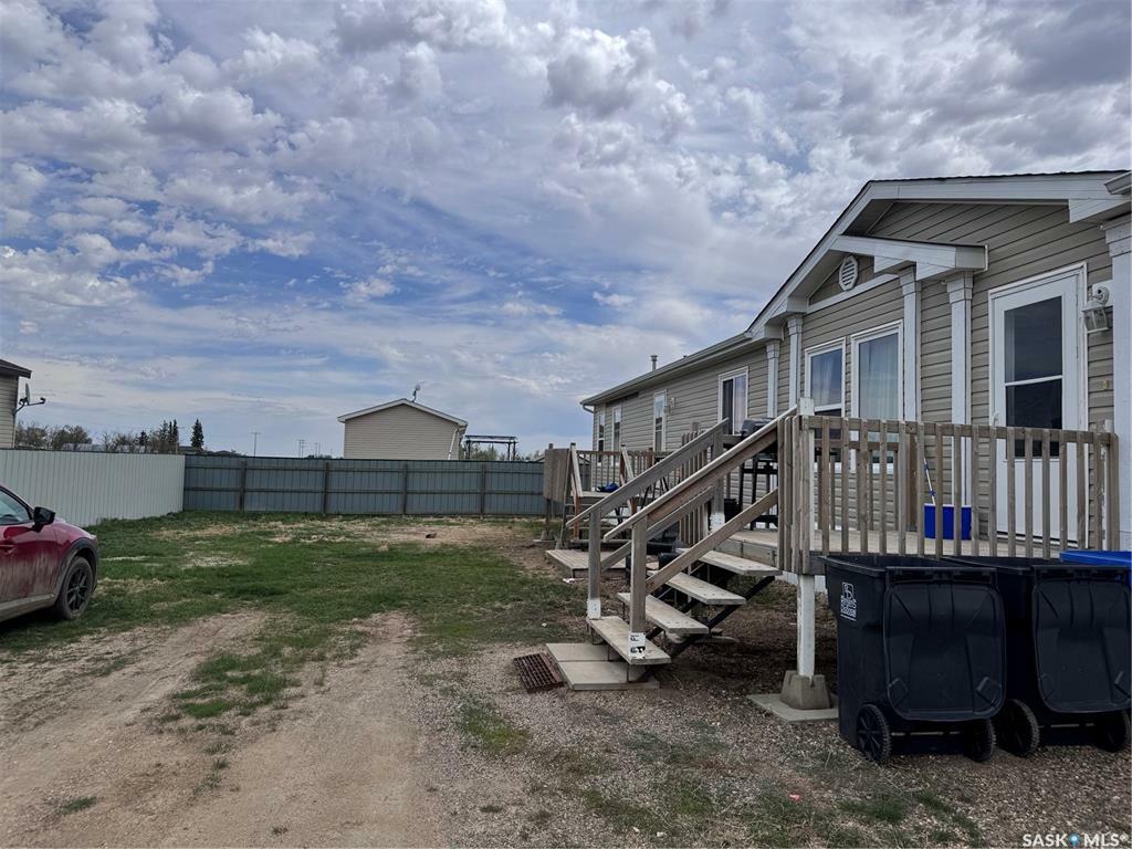 Property Photo: 92 Foord Crescent SK S0C 1P0