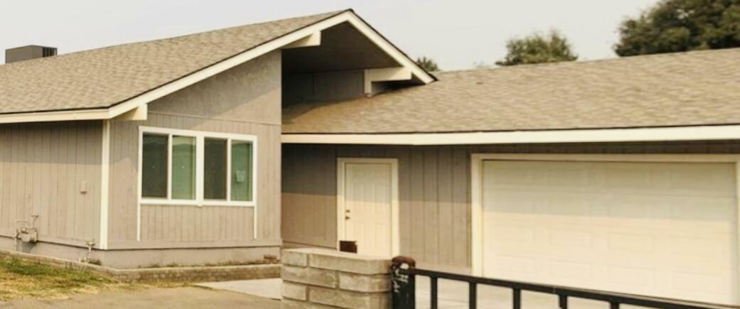 Property Photo: 11557 4th Place CA 93230