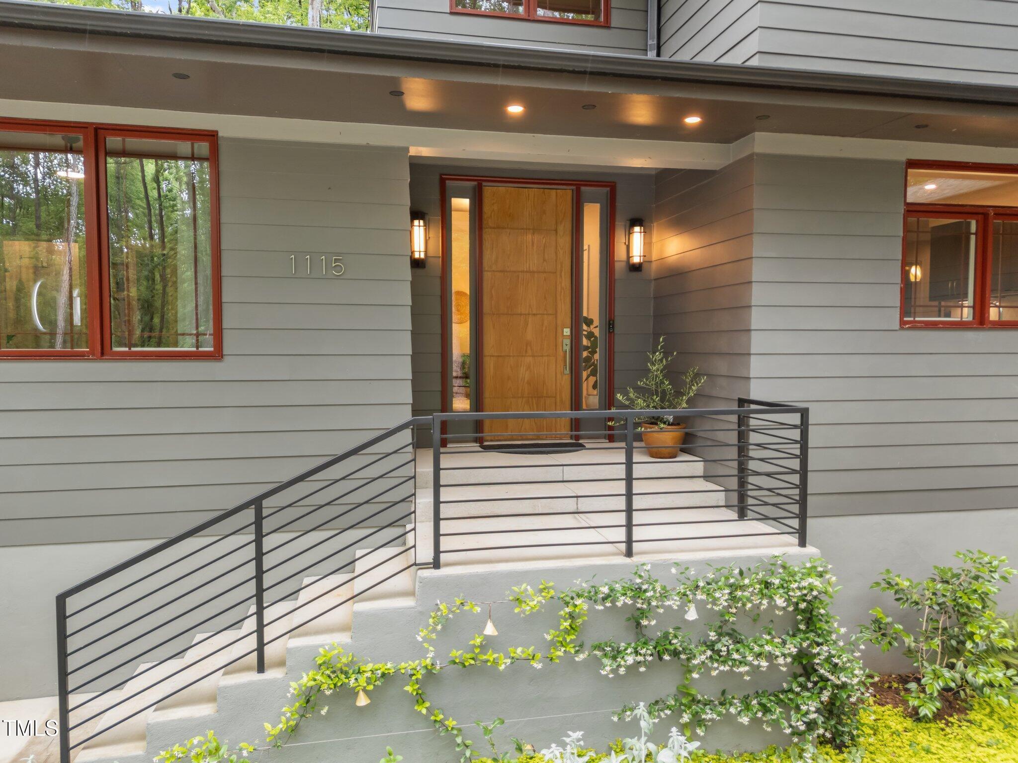 Property Photo: 1115 Trailwood Drive NC 27606