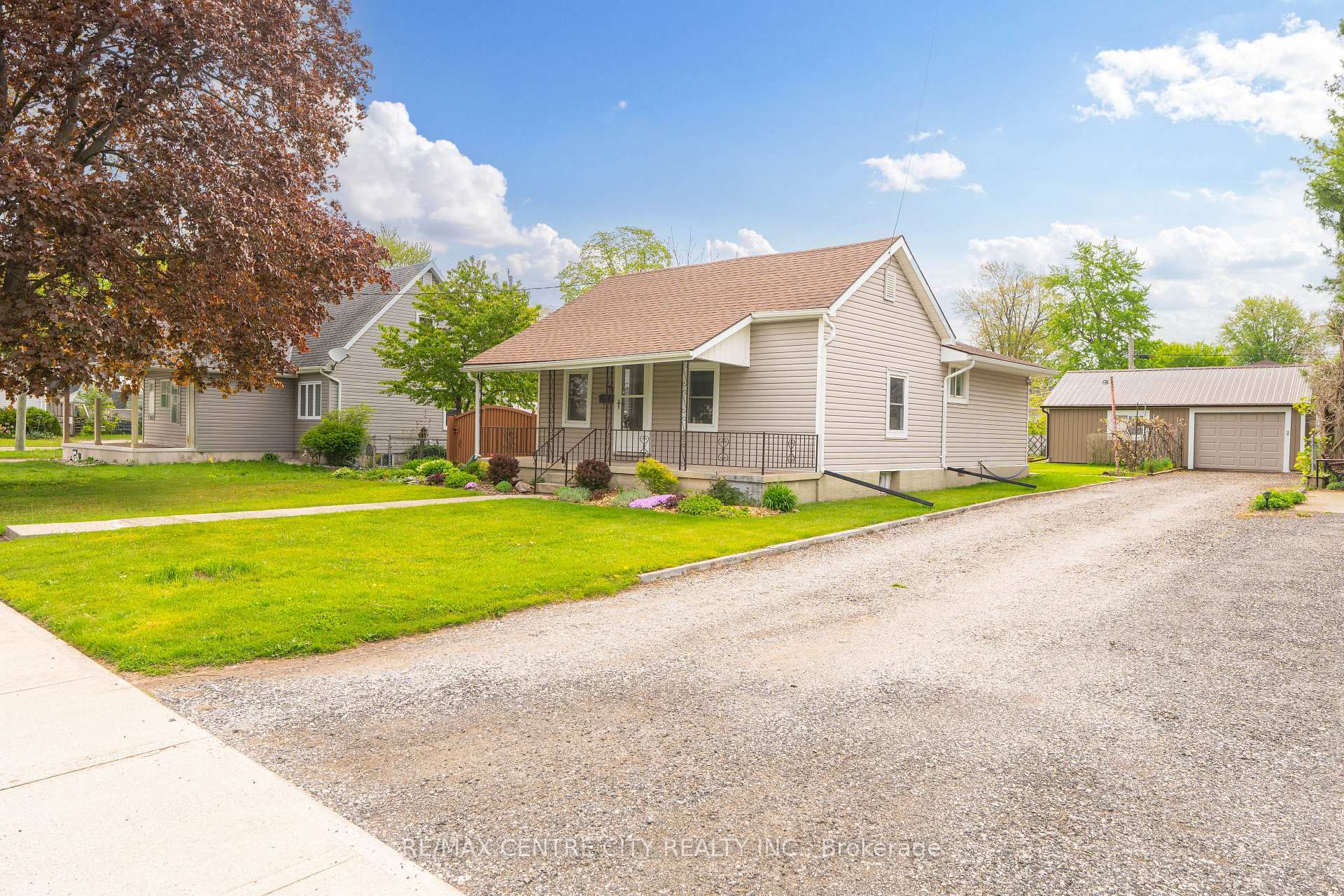 Property Photo: 70 Scott Street W ON N7G 1J4