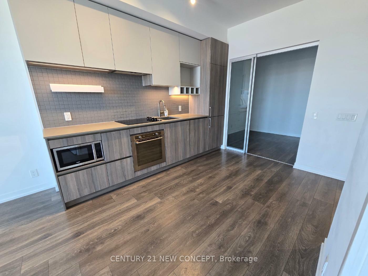 Property Photo: 950 Portage Parkway 3915 ON L4K 0J9