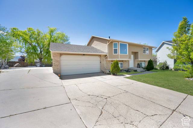 Property Photo: 4242 S 6530 W UT 84128