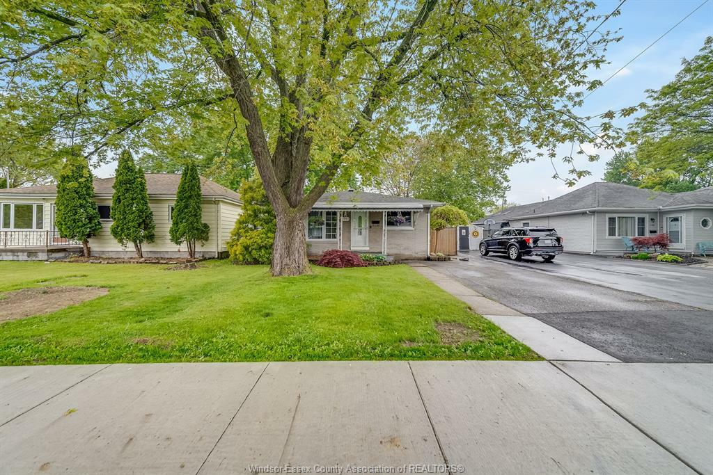 Photo de la propriété: 1991 Ferndale Avenue ON N8T 2K9