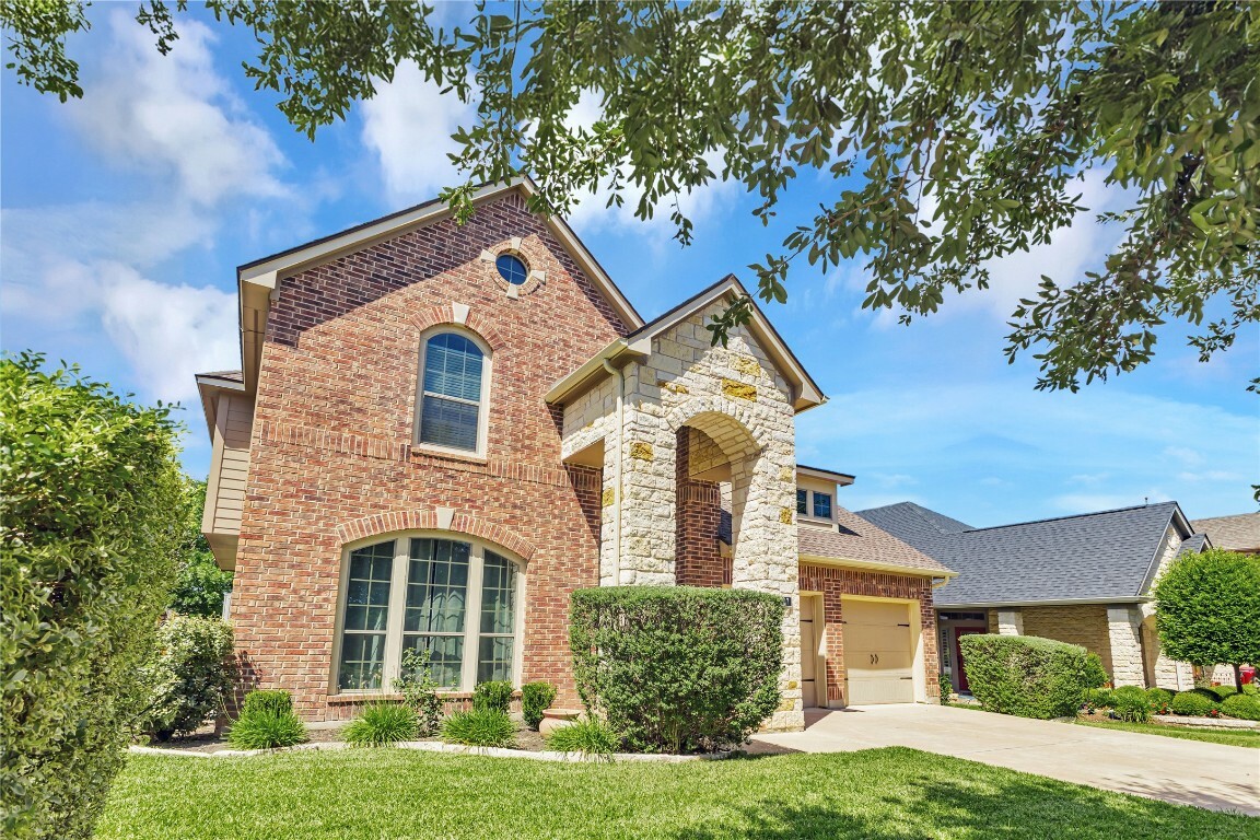 Property Photo: 607 N Westbury Lane TX 78633