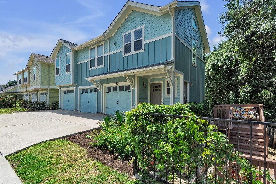 Property Photo: 2517 Vintage Stave Road 138 TX 78748