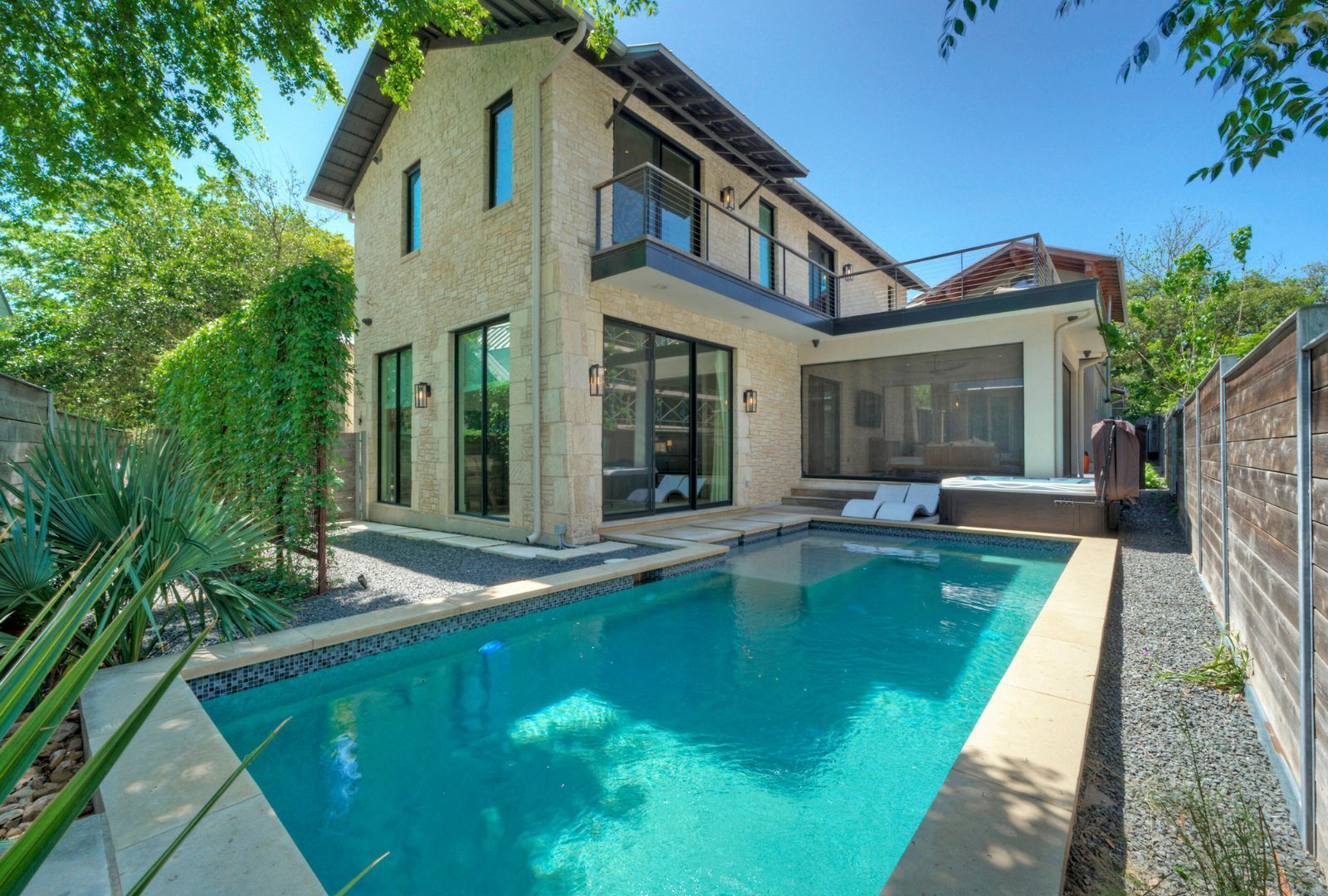 Property Photo: 2309 S 4th Street TX 78704