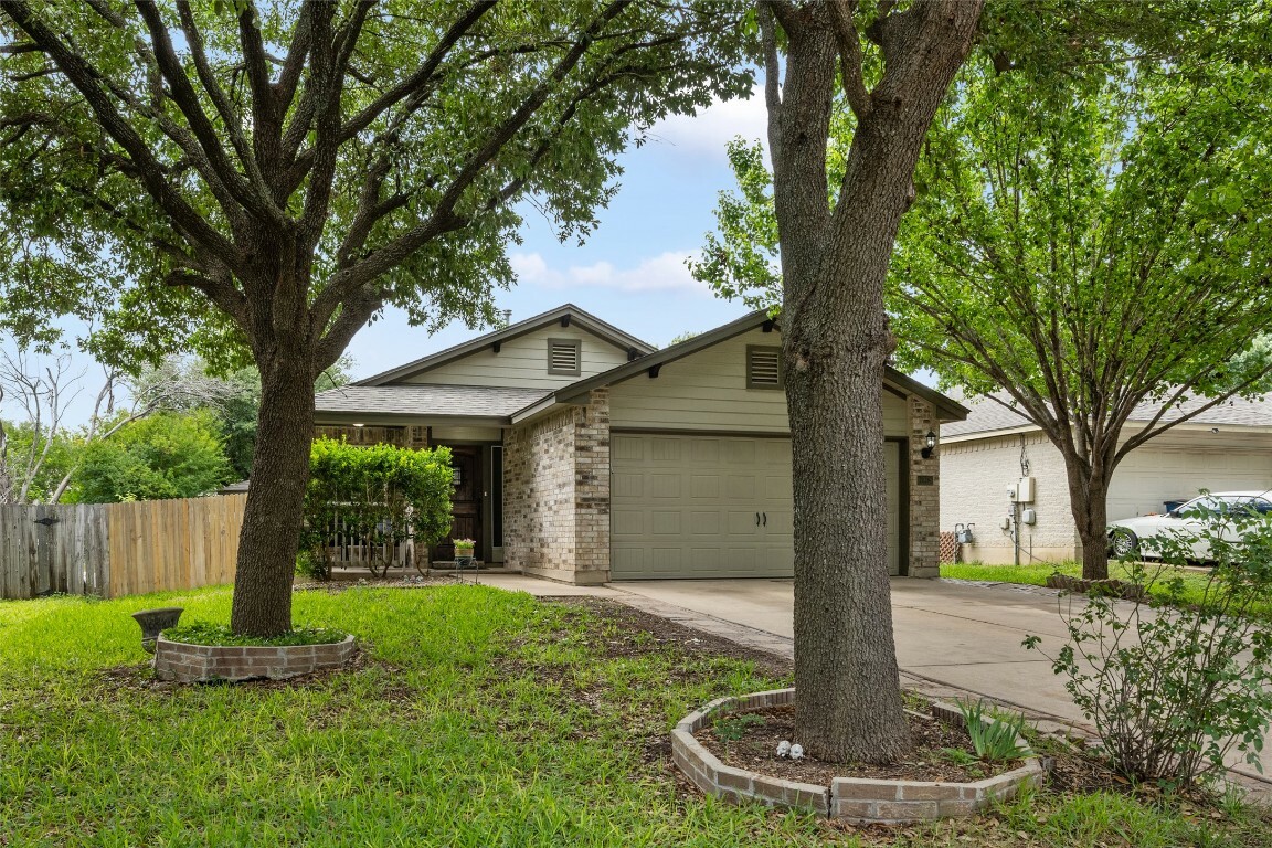 Property Photo: 2128 Jester Farms TX 78664
