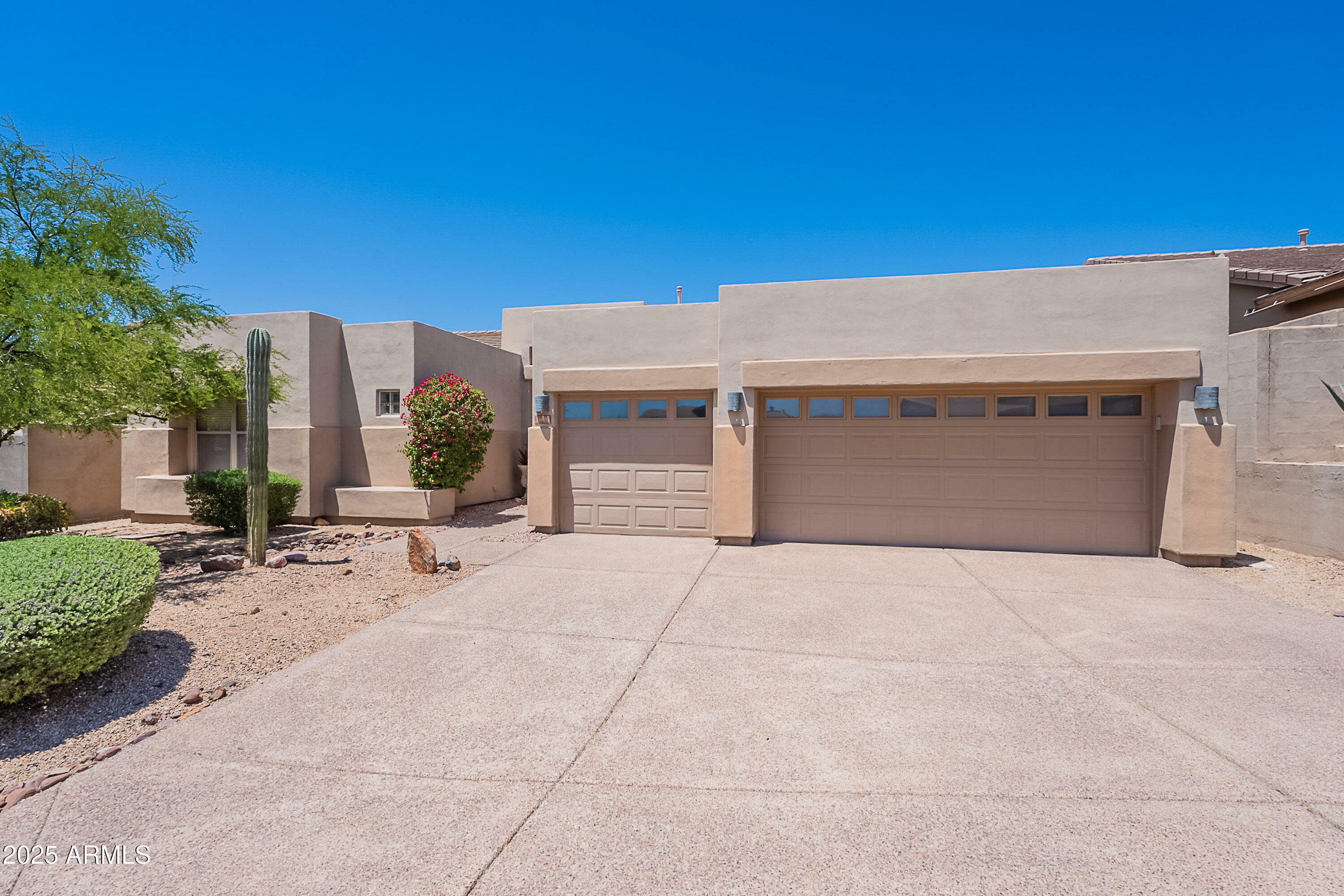 Property Photo: 14806 E Lookout Ledge -- AZ 85268
