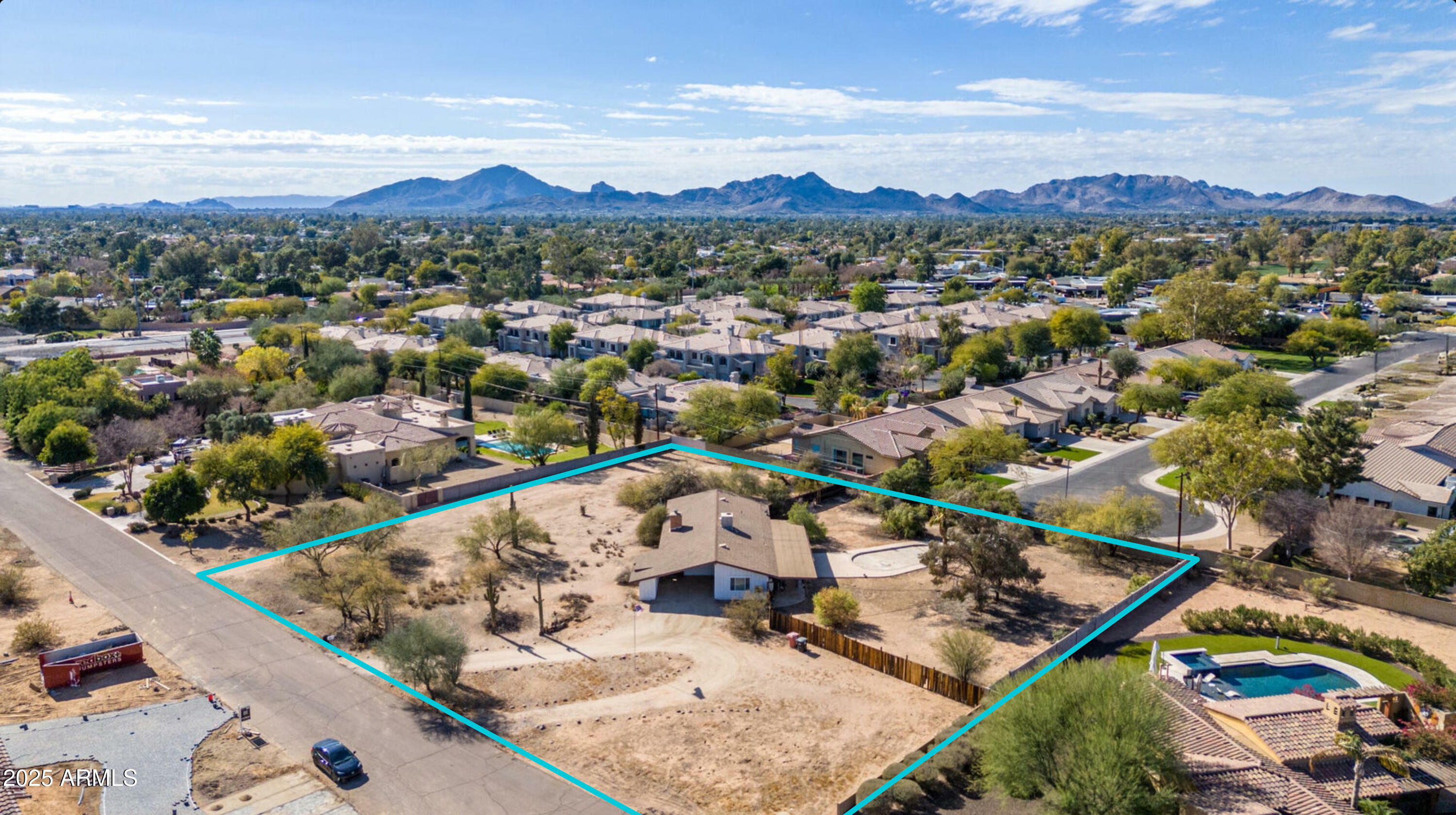 Property Photo: 10810 N 82nd Place AZ 85260