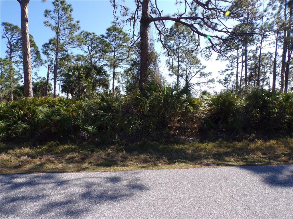 Property Photo: 12070 Ashley Ave FL 33981