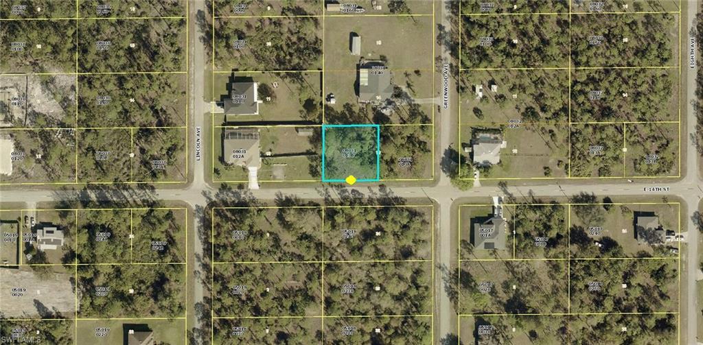 Property Photo: 605 E 14th St FL 33972