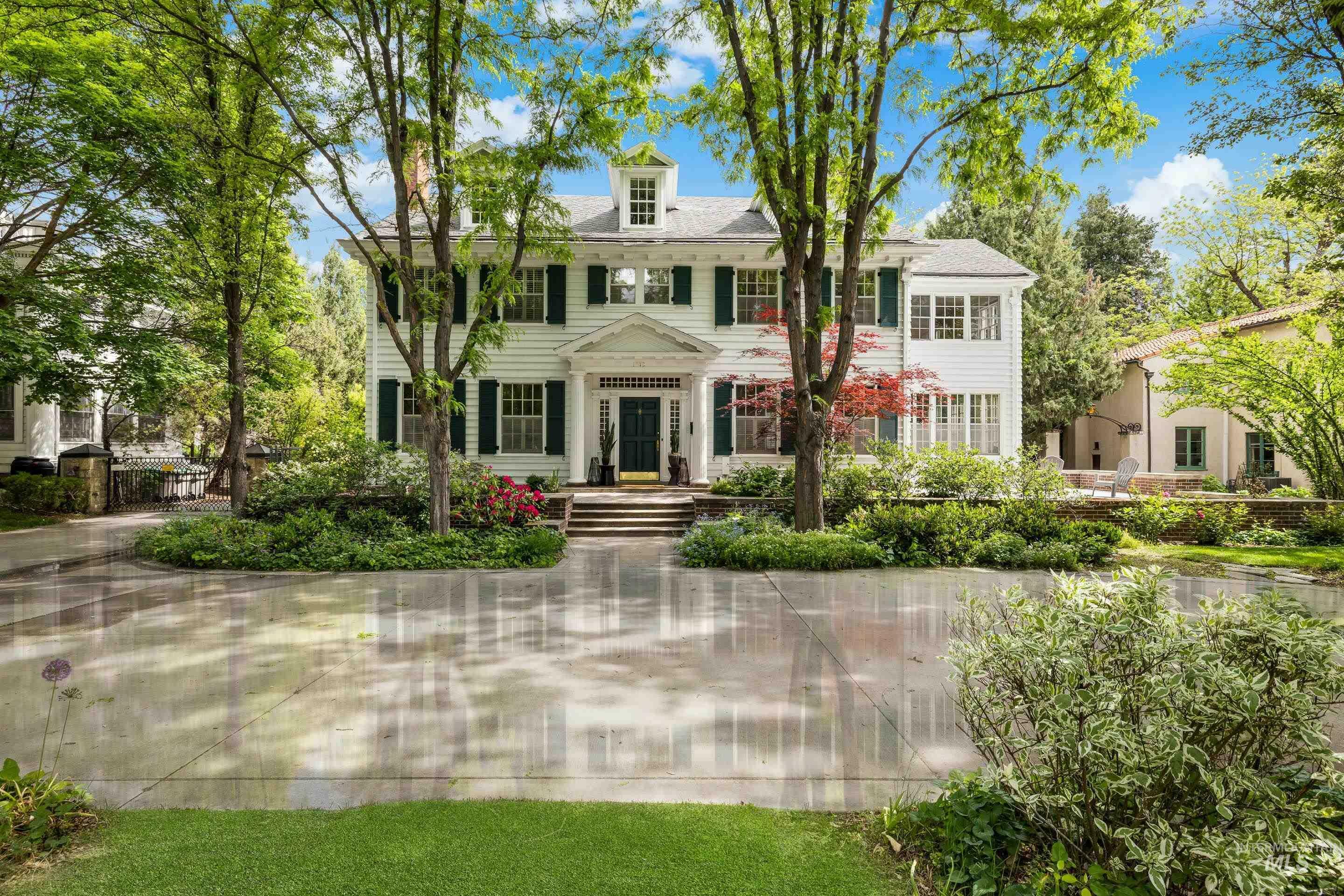 Property Photo: 1312 E Warm Springs Ave ID 83712