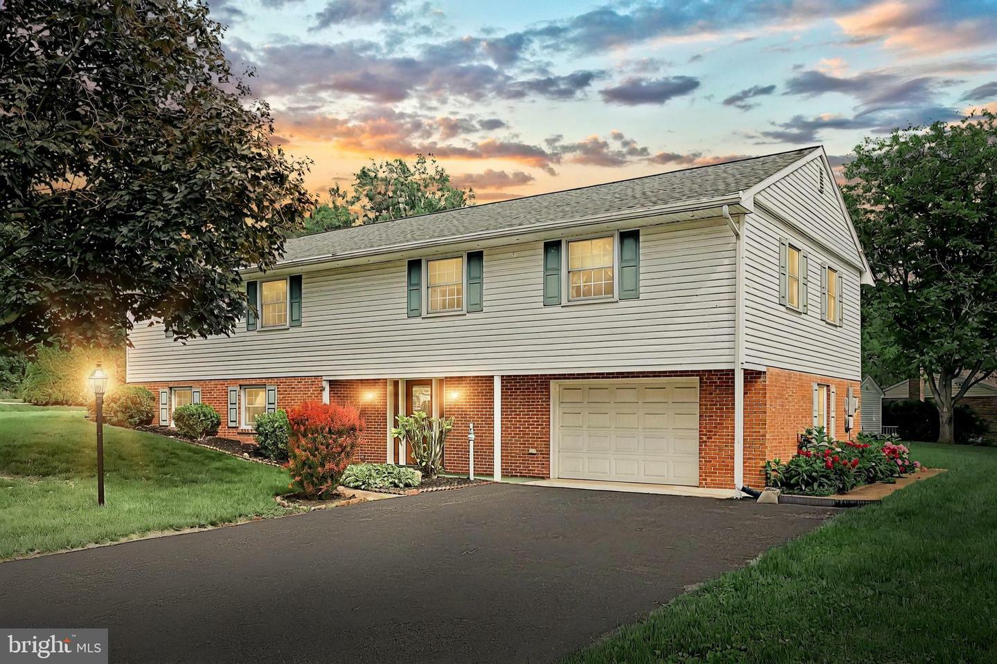 1840 Lilac Road  York PA 17408 photo