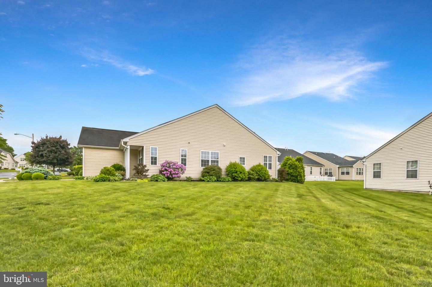 Property Photo: 14 Mayfaire Circle NJ 08060