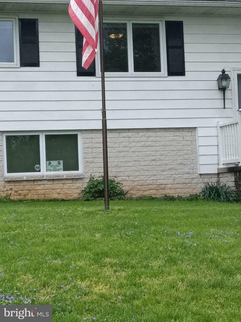 Property Photo: 785 Locust Street PA 17347