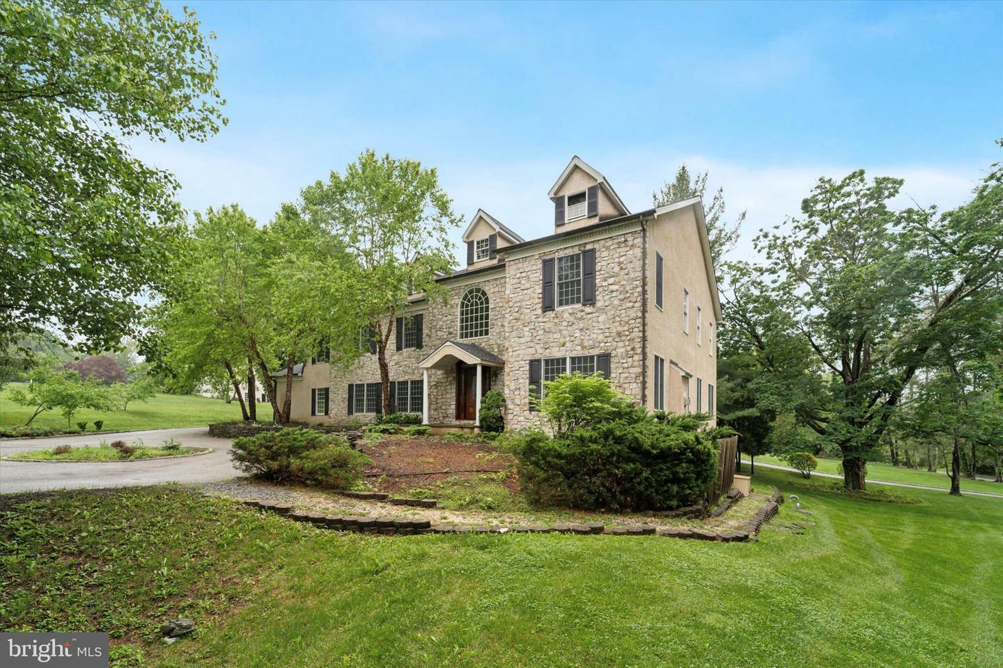 Property Photo: 1 Dunminning Road PA 19073