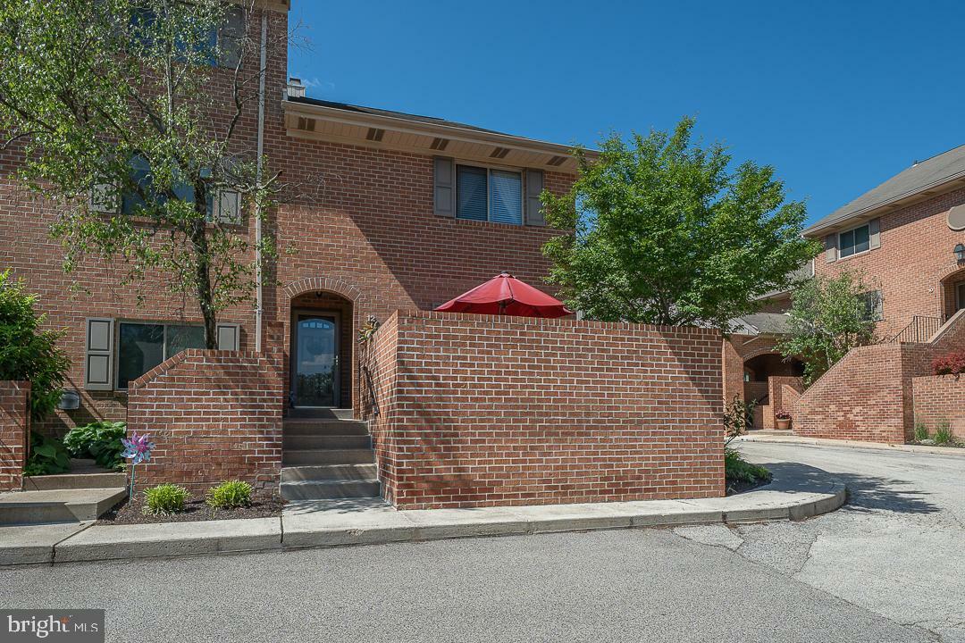 Property Photo: 50 Woodside Road 12 PA 19003
