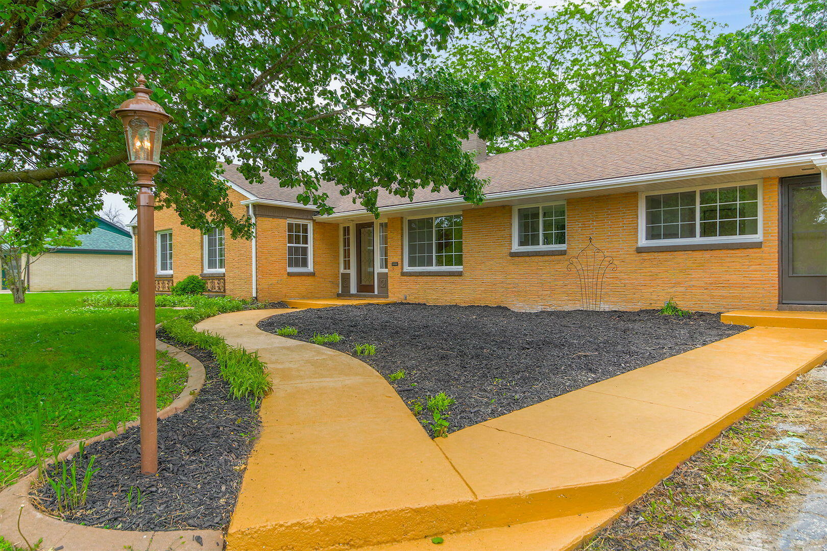 Property Photo: 9 Oak Ln MO 65265