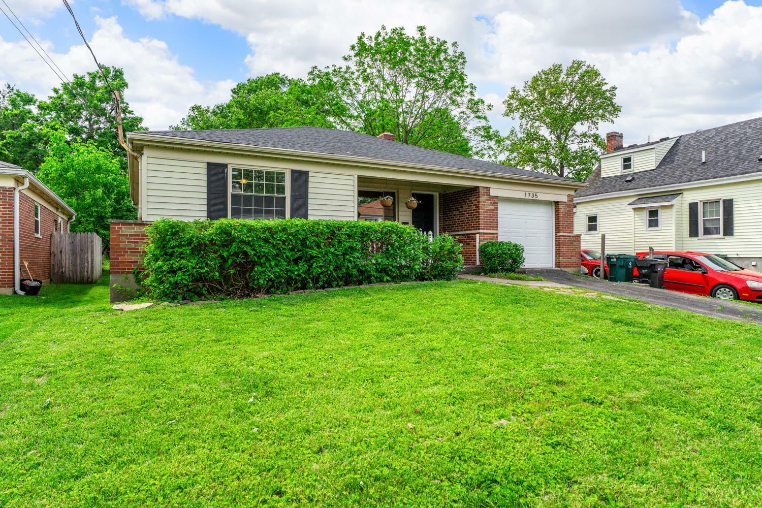 Property Photo: 1735 Marquette Avenue OH 45230