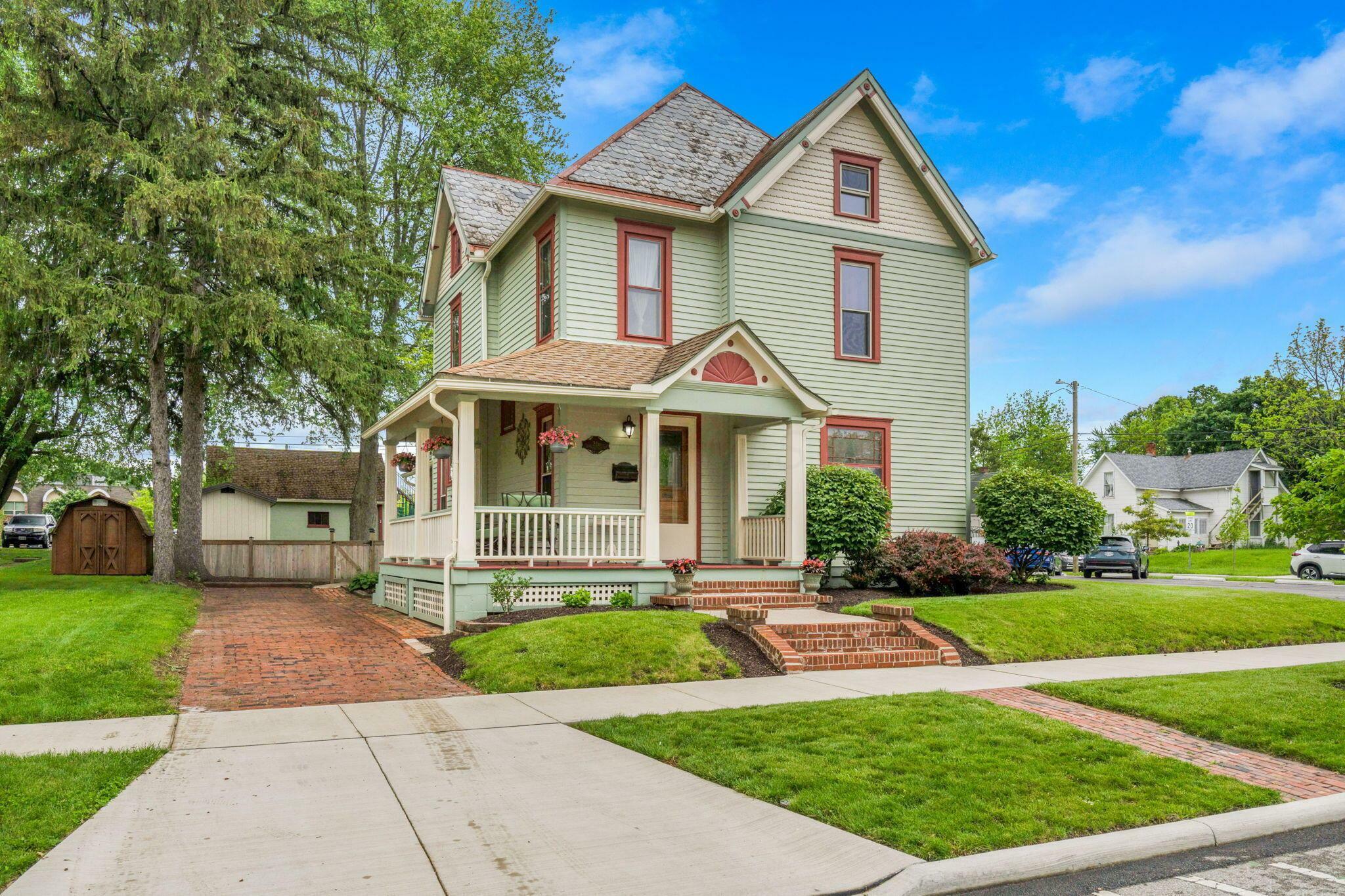 Property Photo: 226 S Plum Street OH 43040