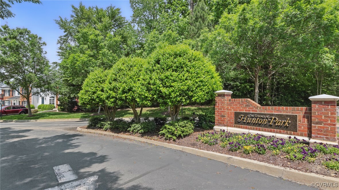 Property Photo: 11448 Abbots Cross Lane VA 23059