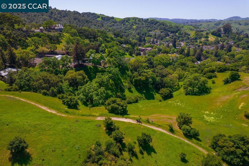 Property Photo: 575 Morecroft Rd CA 94549