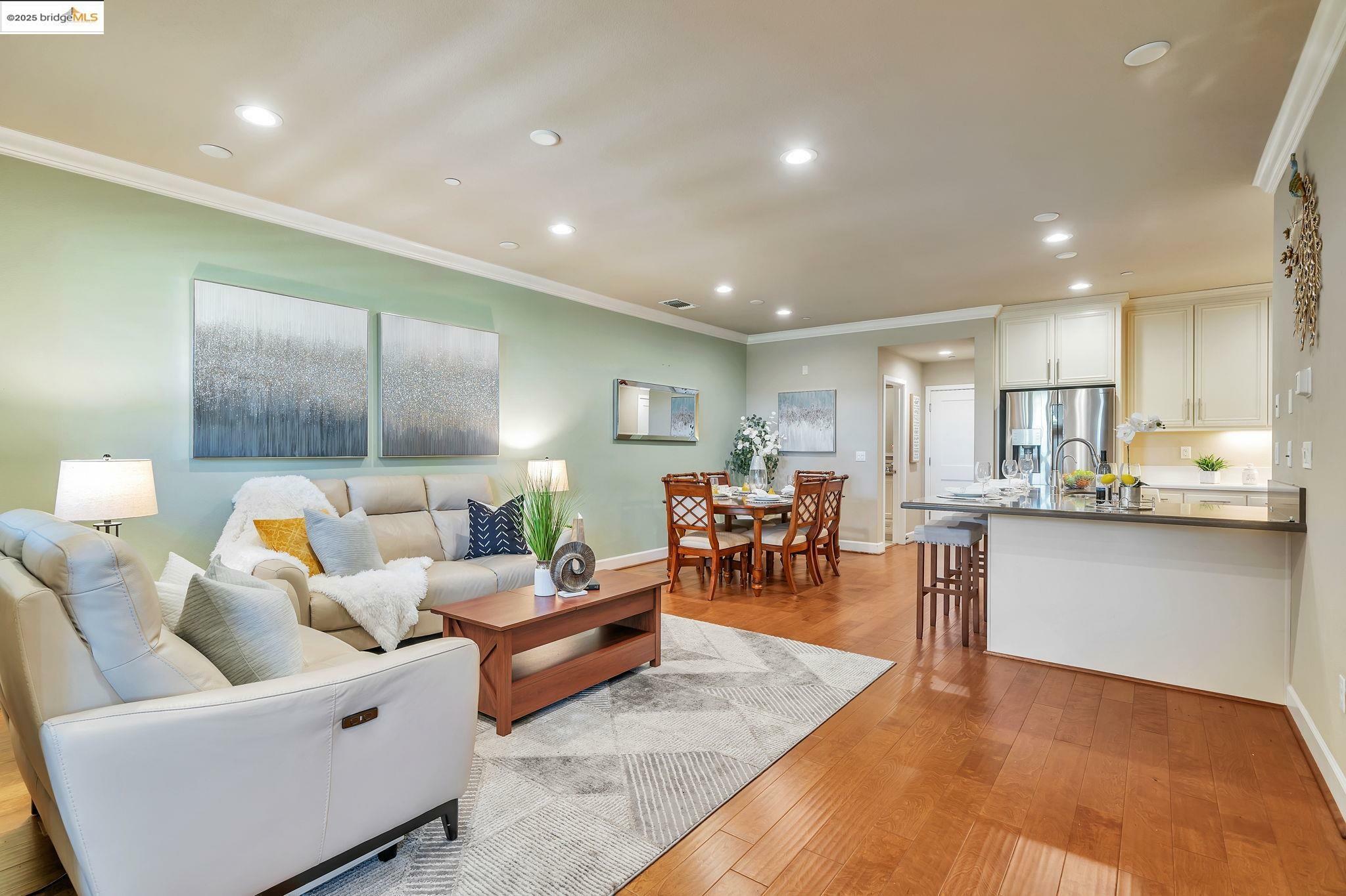 Property Photo: 114 Teasel Cmn CA 94551
