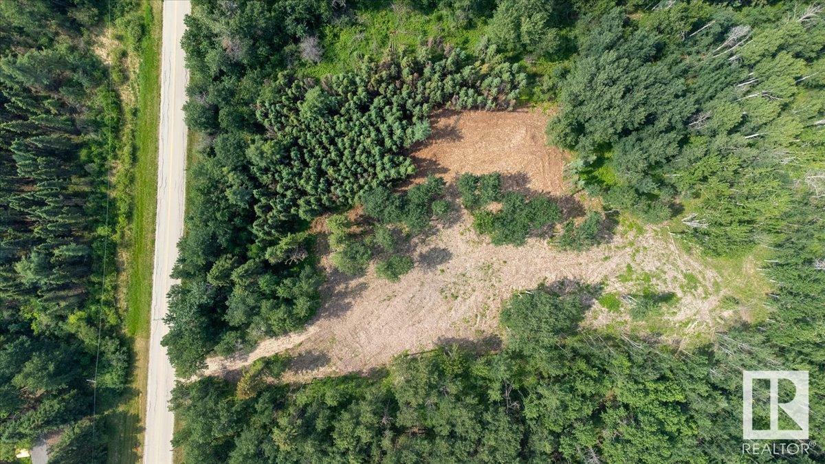 Property Photo:  3004 Parkland Drive  AB T7Y 2S5 