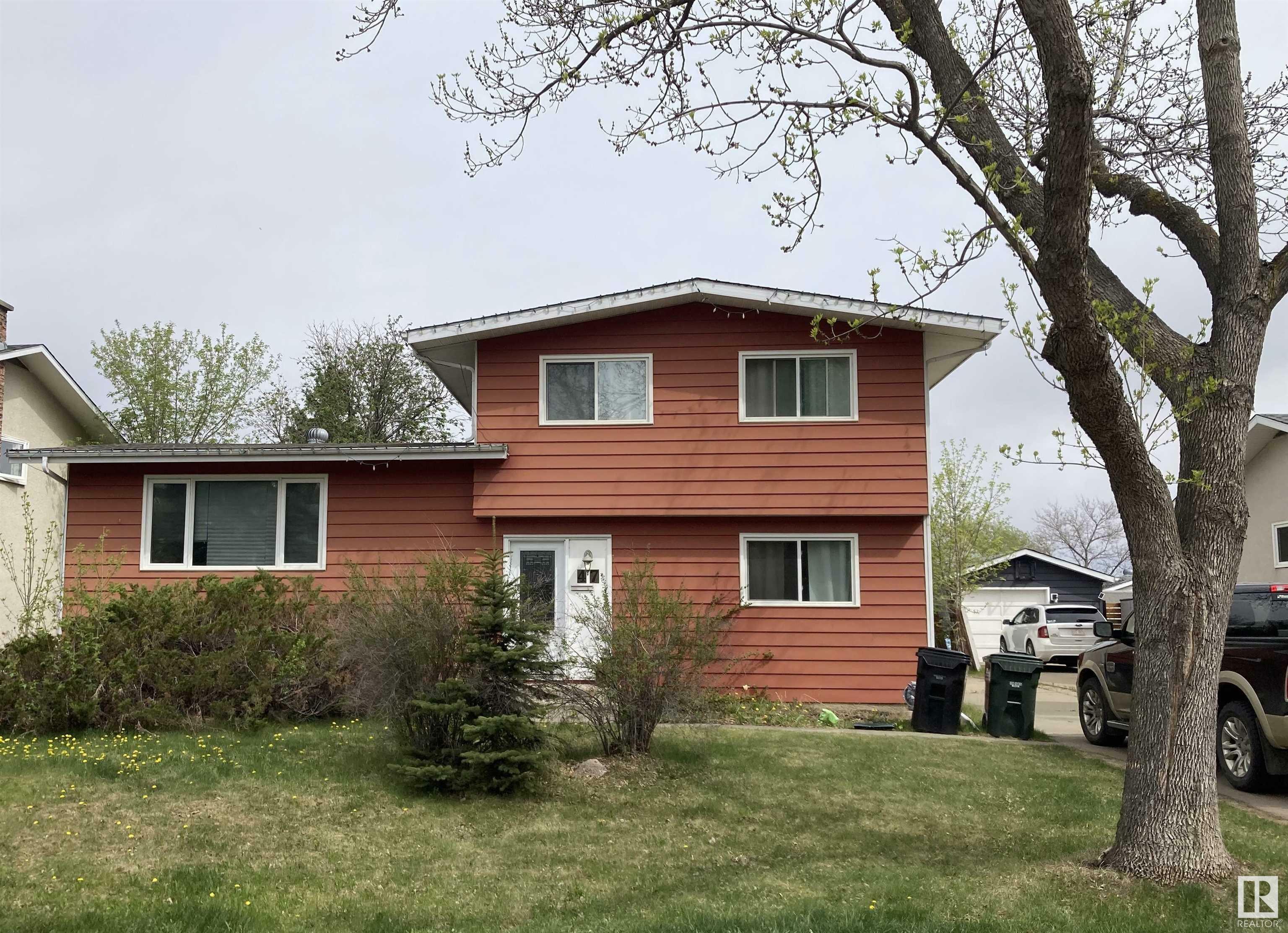 47 Manor Drive  Sherwood Park AB T8A 0P9 photo