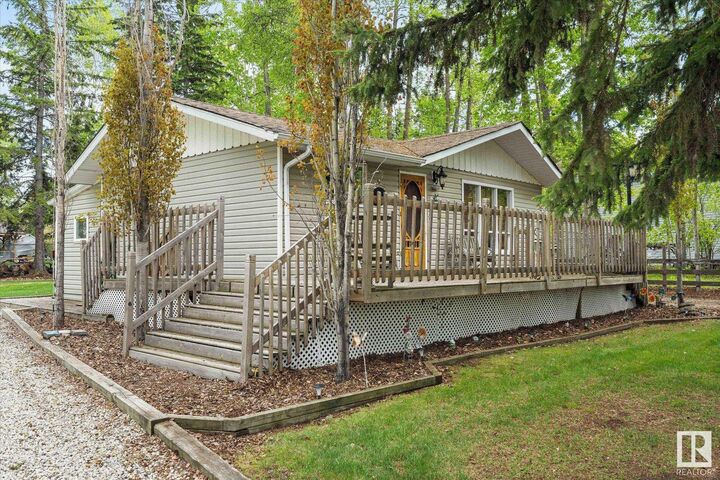 1028-1029 10 Street  Rural Lac Ste. Anne County AB T0E 0A2 photo