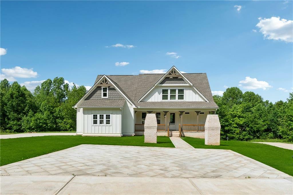 Property Photo: 1656 Talking Rock Road GA 30143