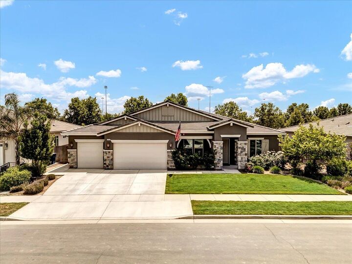 2315 W Malone Street  Hanford CA 93230 photo