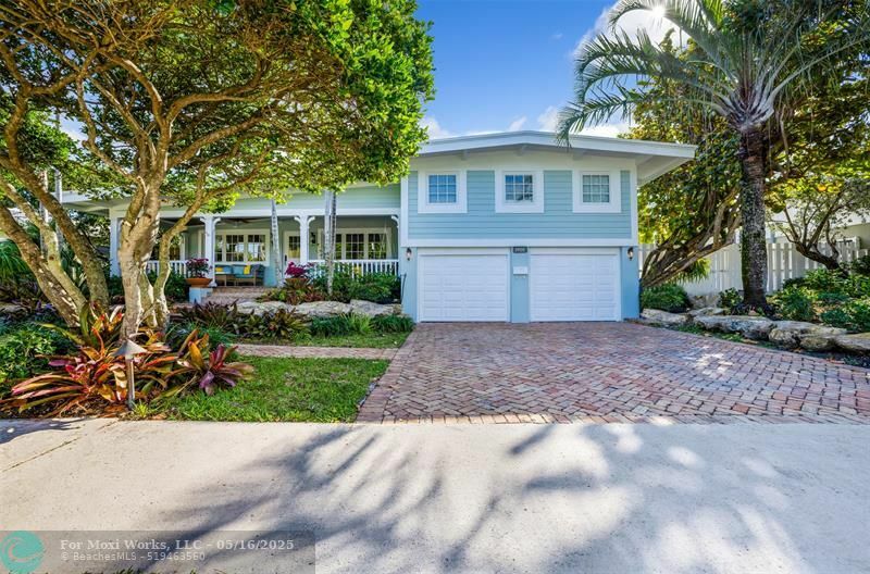Property Photo: 1900 Admirals Way FL 33316