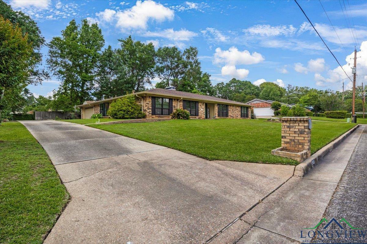 Property Photo: 1611 Springdale St. TX 75604