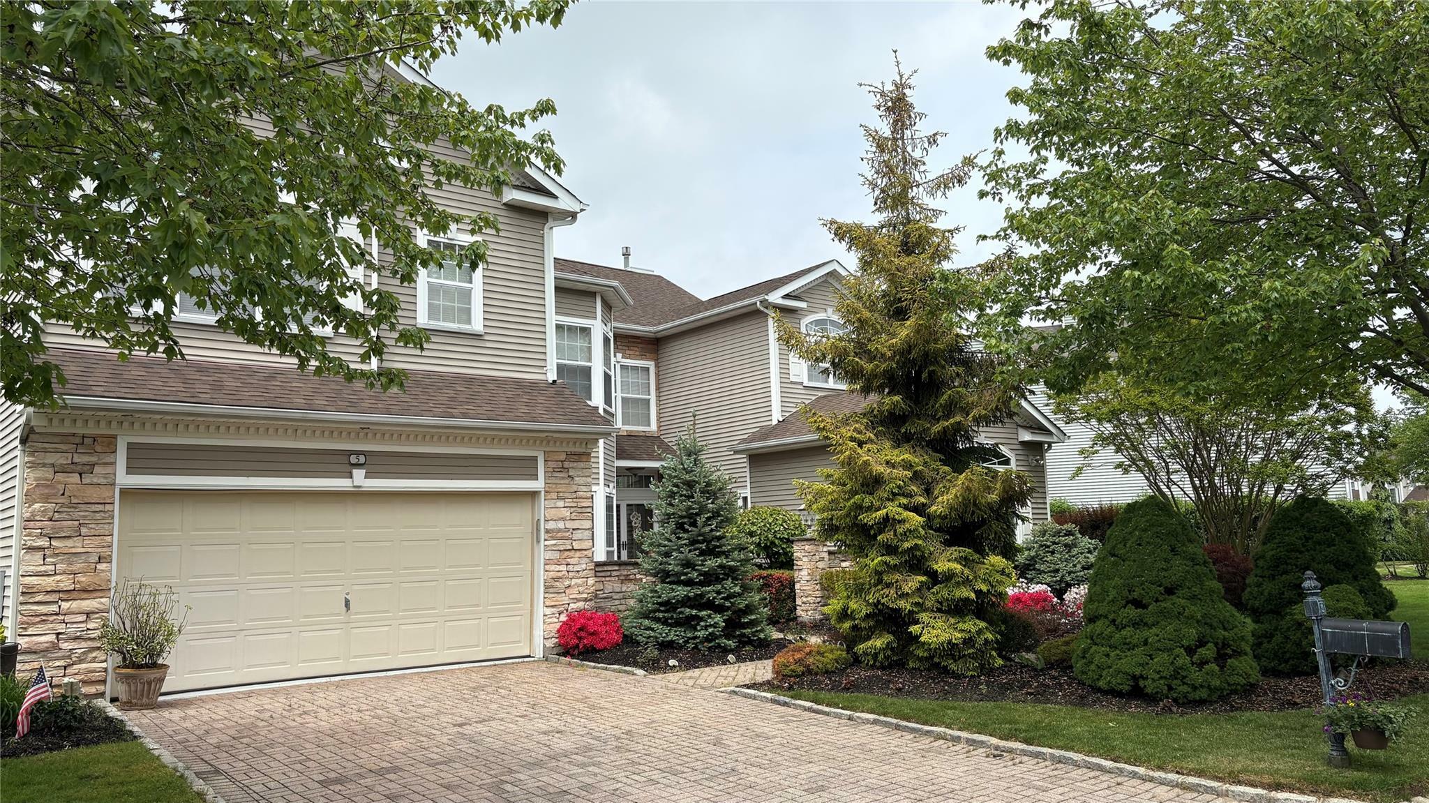 Property Photo: 5 Hamlet Drive NY 11766