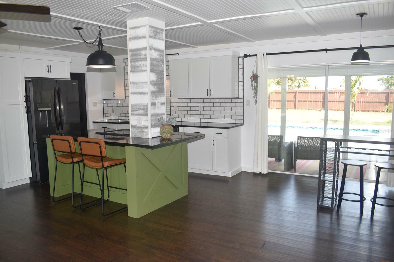 Property Photo: 821 Silver Springs Terrace NW FL 33948
