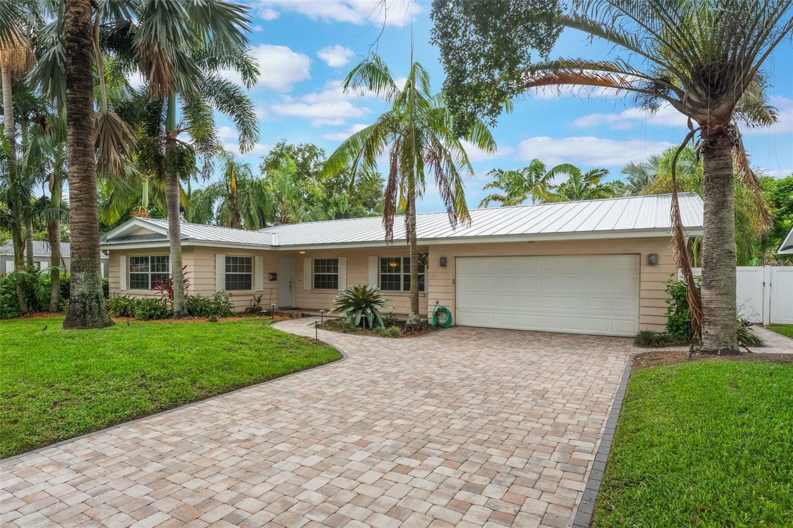 Property Photo: 3608 Eloise Street FL 32806