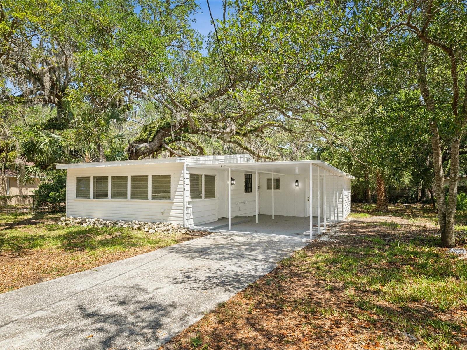 7813 Cadillac Avenue  Hudson FL 34667 photo