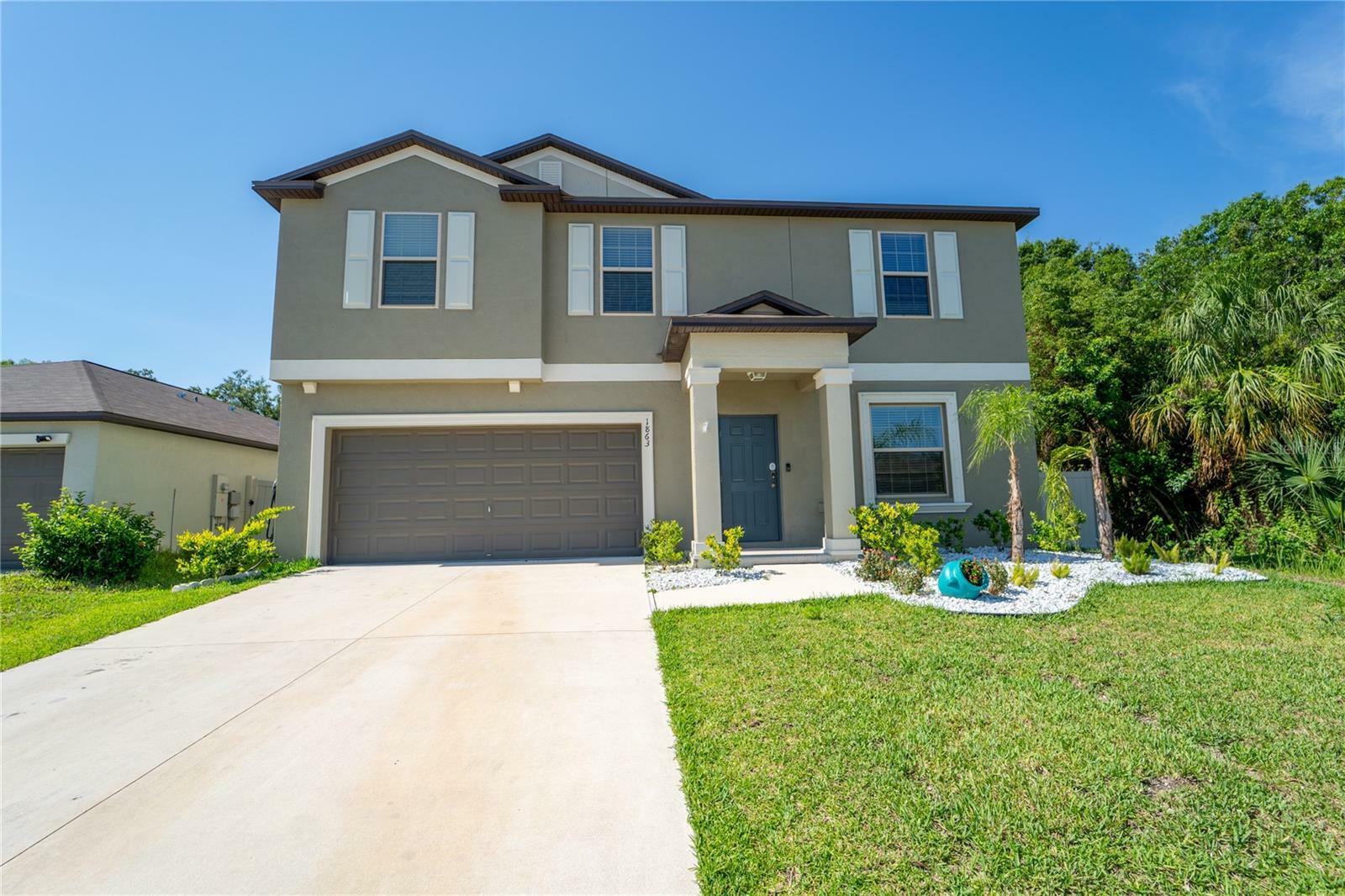 Property Photo: 1863 Moon Cactus Court FL 33570