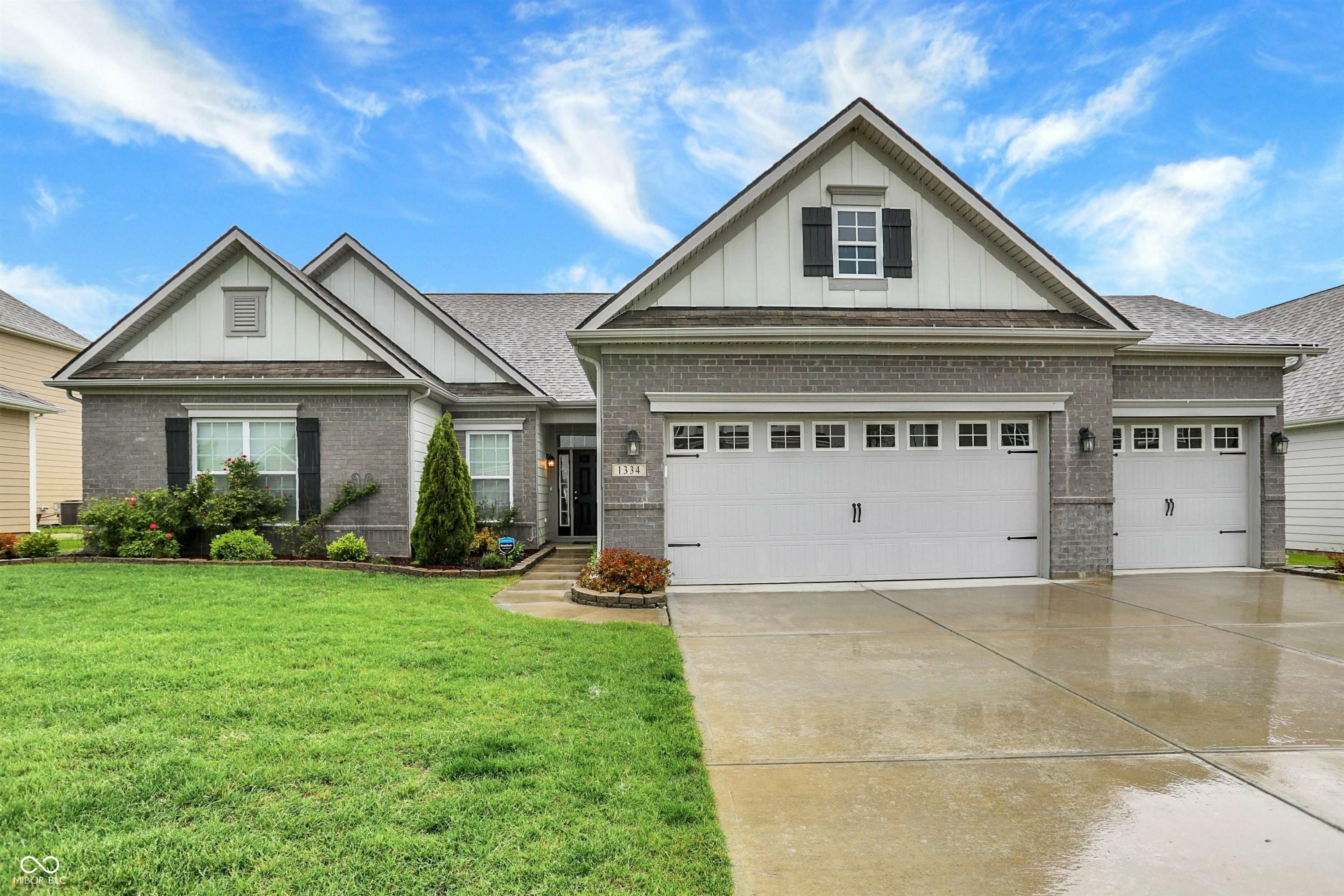 1334 Sunnybrook Lane  Greenwood IN 46143 photo