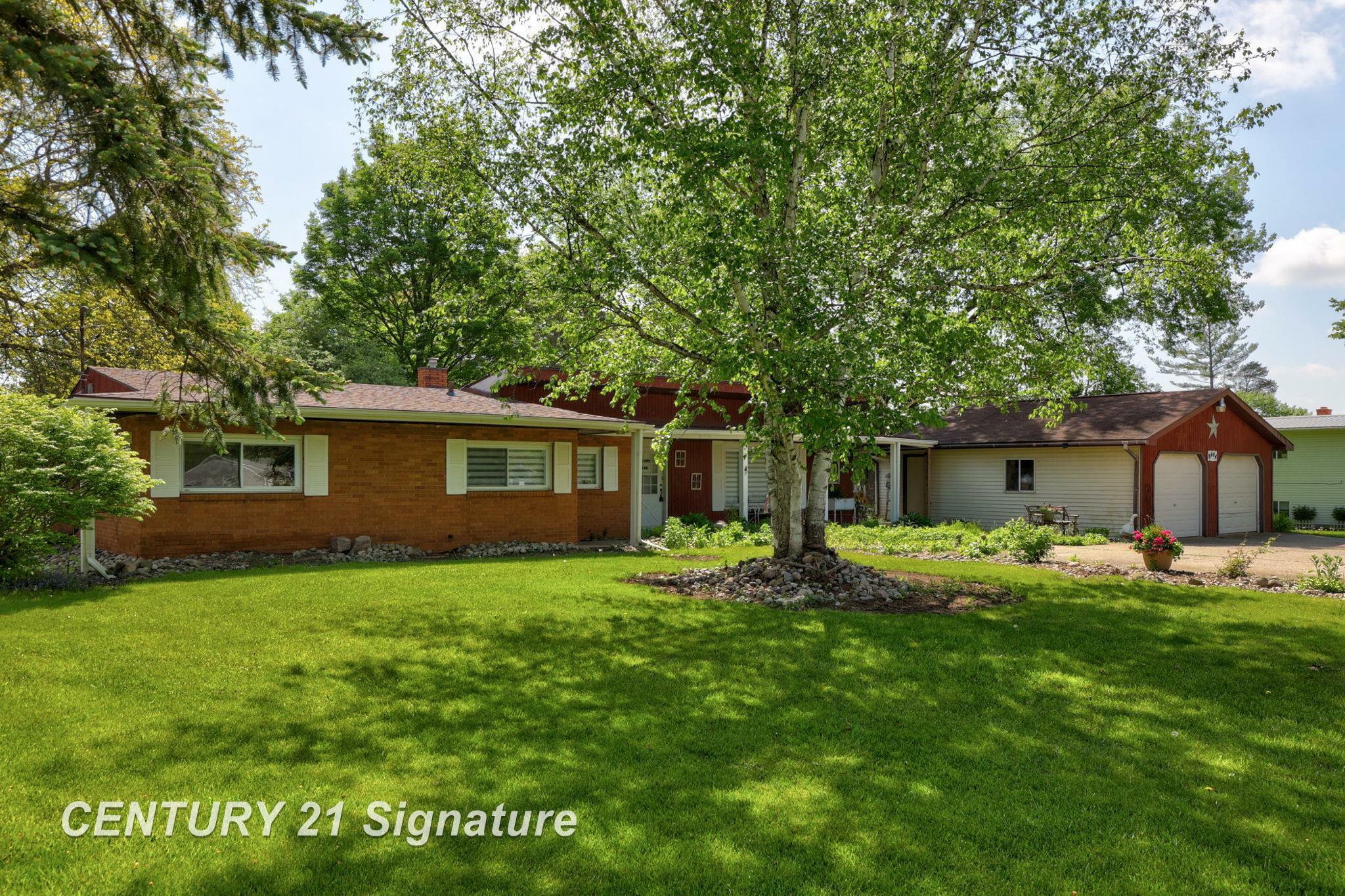 Property Photo: 8444 N Bray Road MI 48458