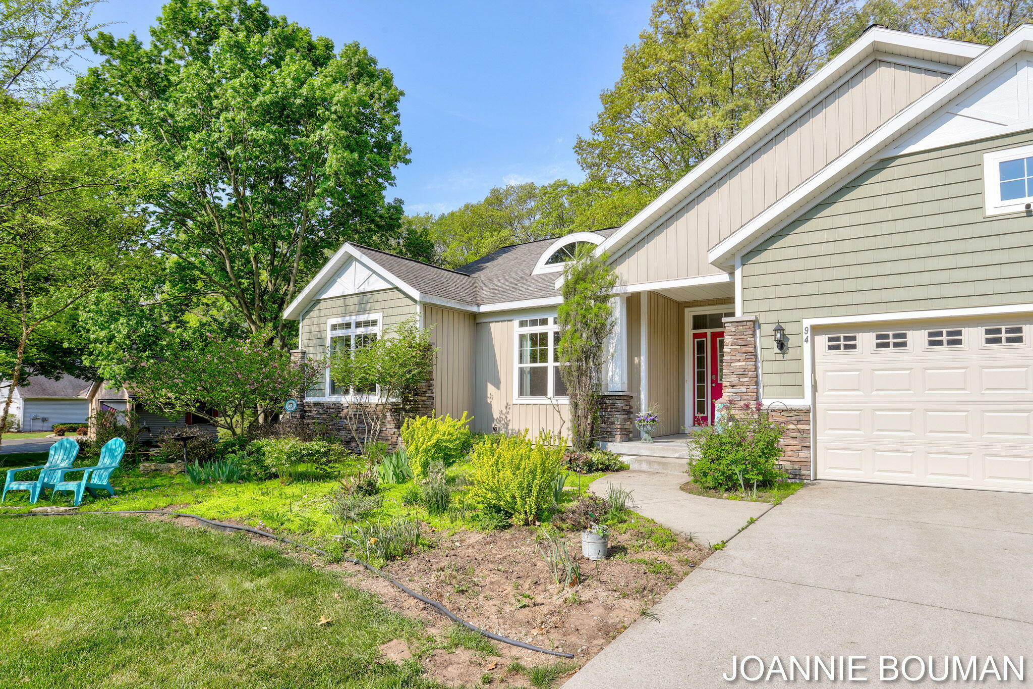 Property Photo: 94 Cheyenne Avenue MI 49424