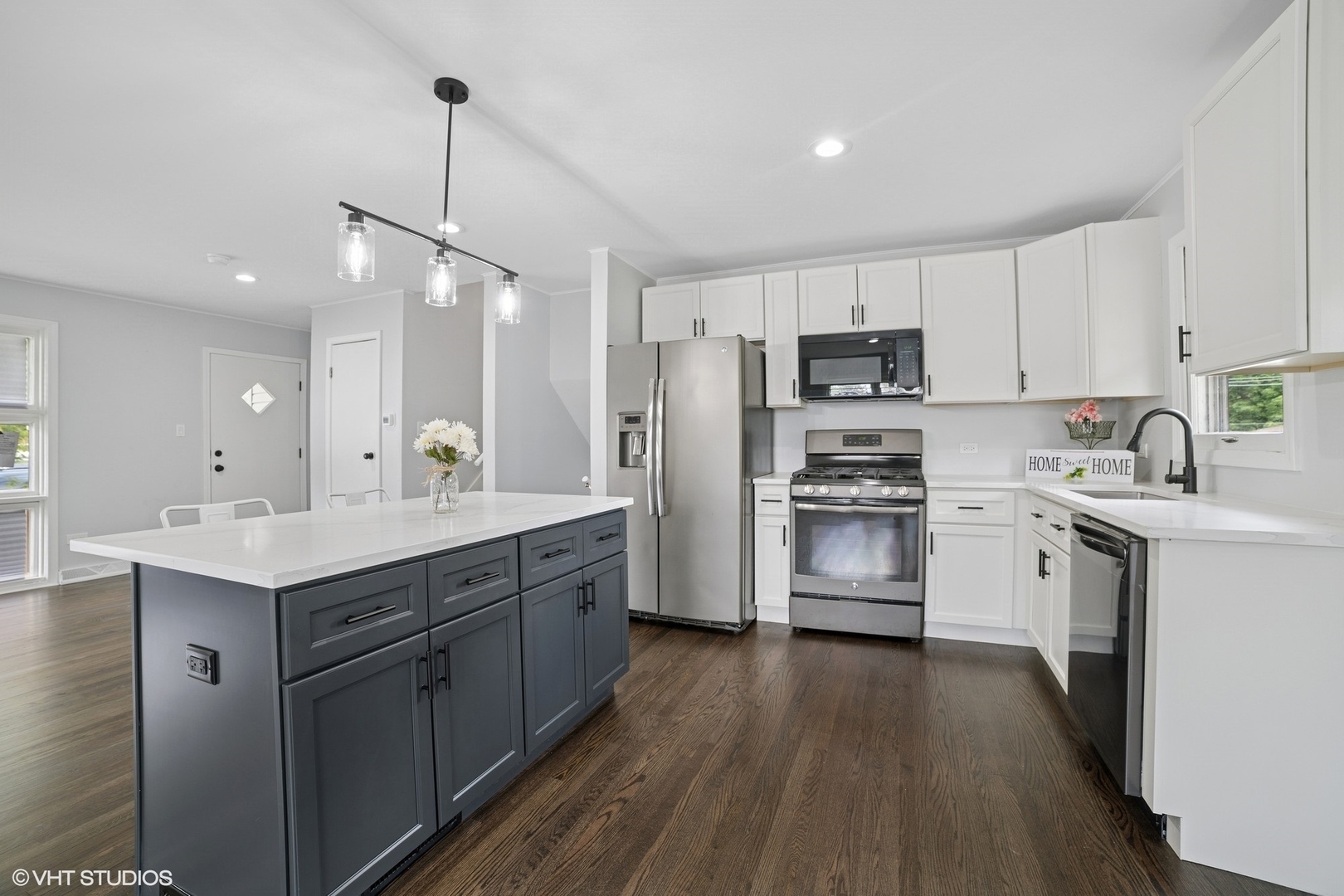 Property Photo: 4911 Prairie Avenue IL 60050