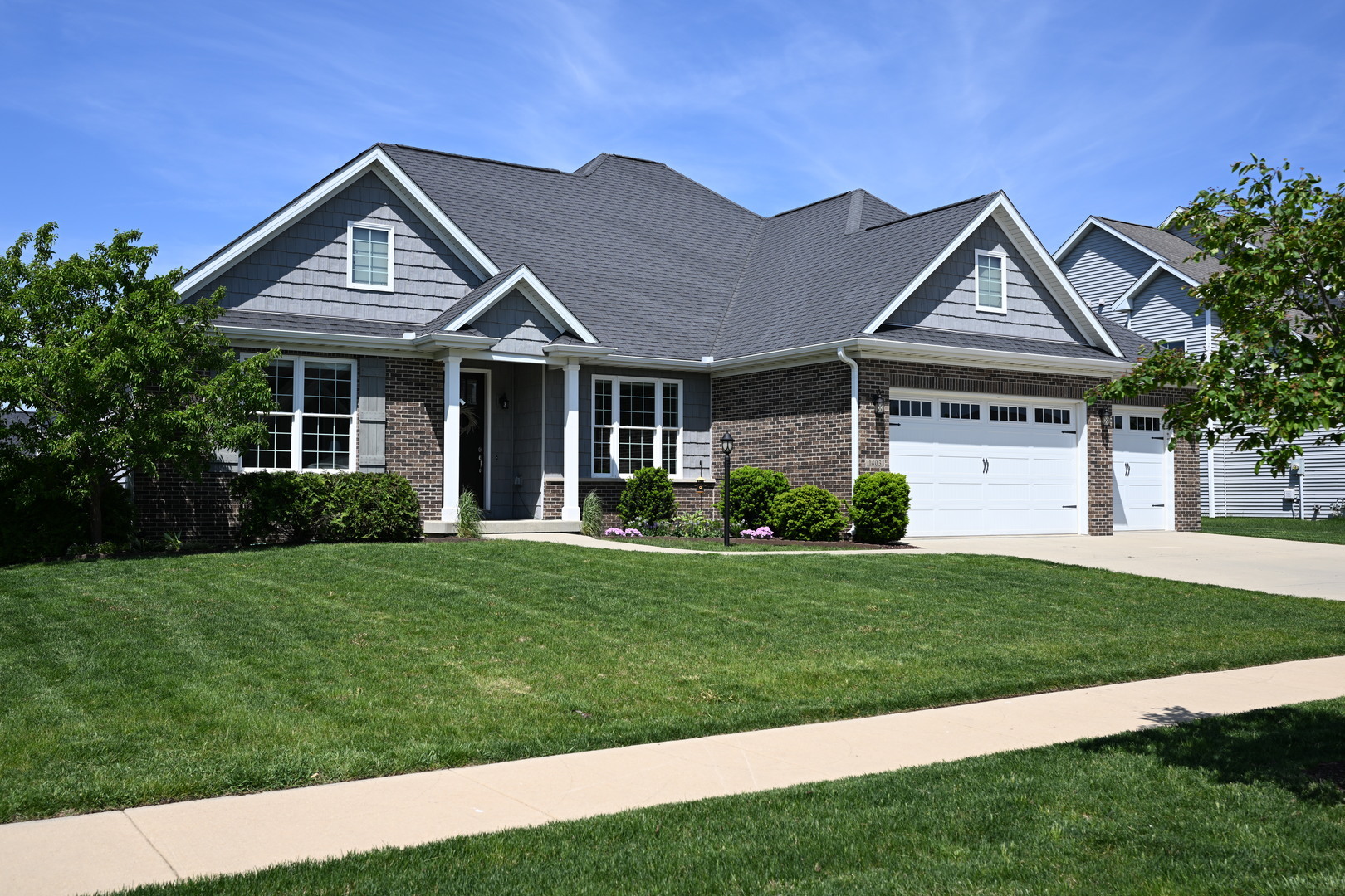 1403 English Oak Drive  Champaign IL 61822 photo