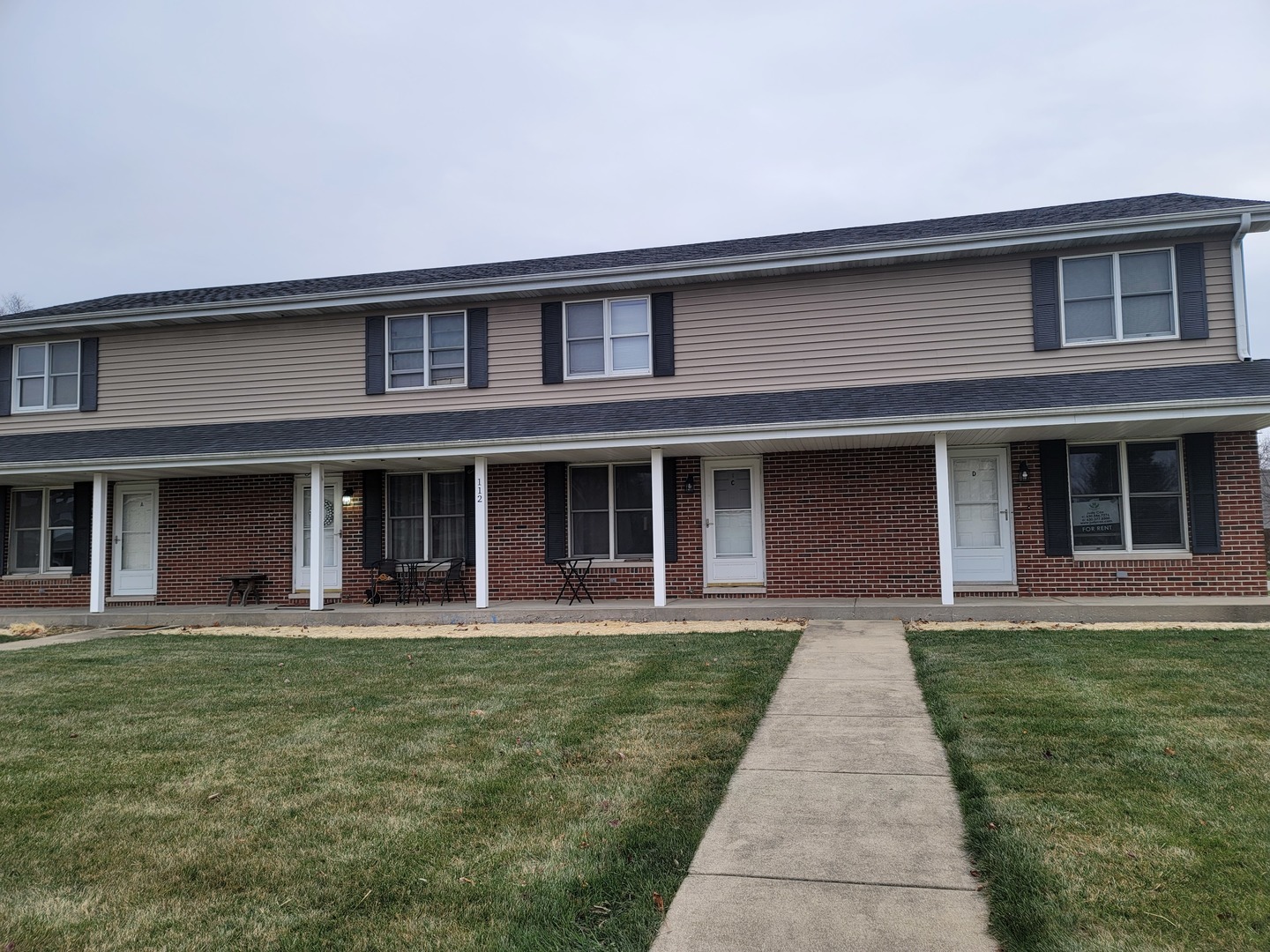 112 Colonial Parkway D  Yorkville IL 60560 photo