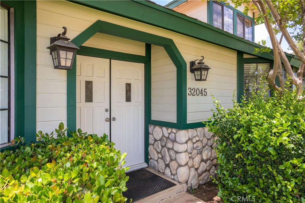 Property Photo: 32045 Deseret CA 92595