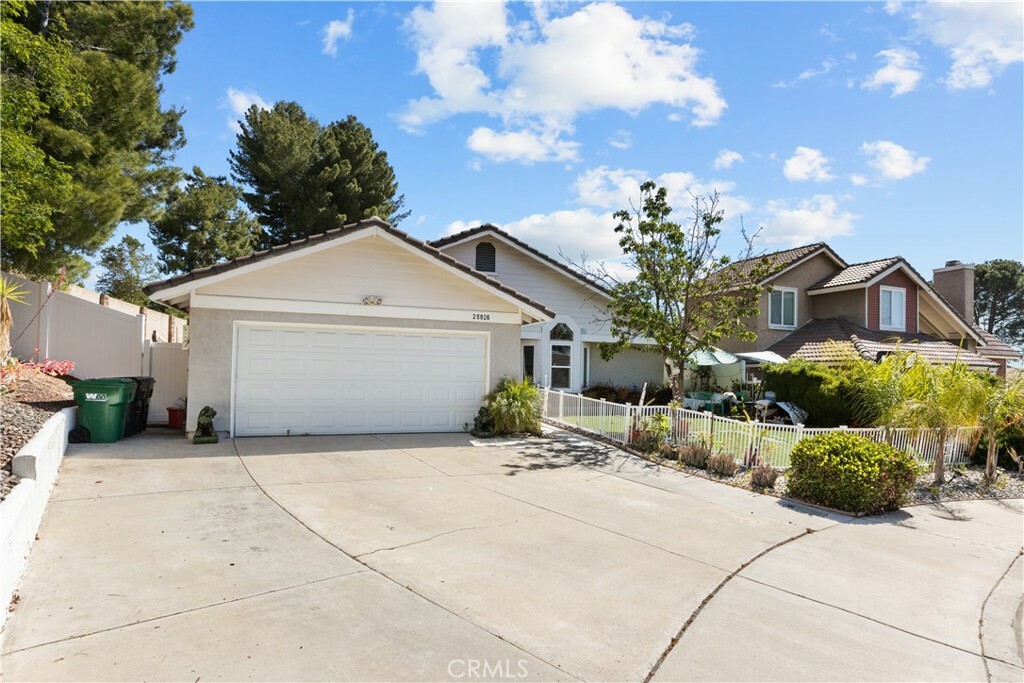 Property Photo: 25926 Summer Hill Court CA 92563